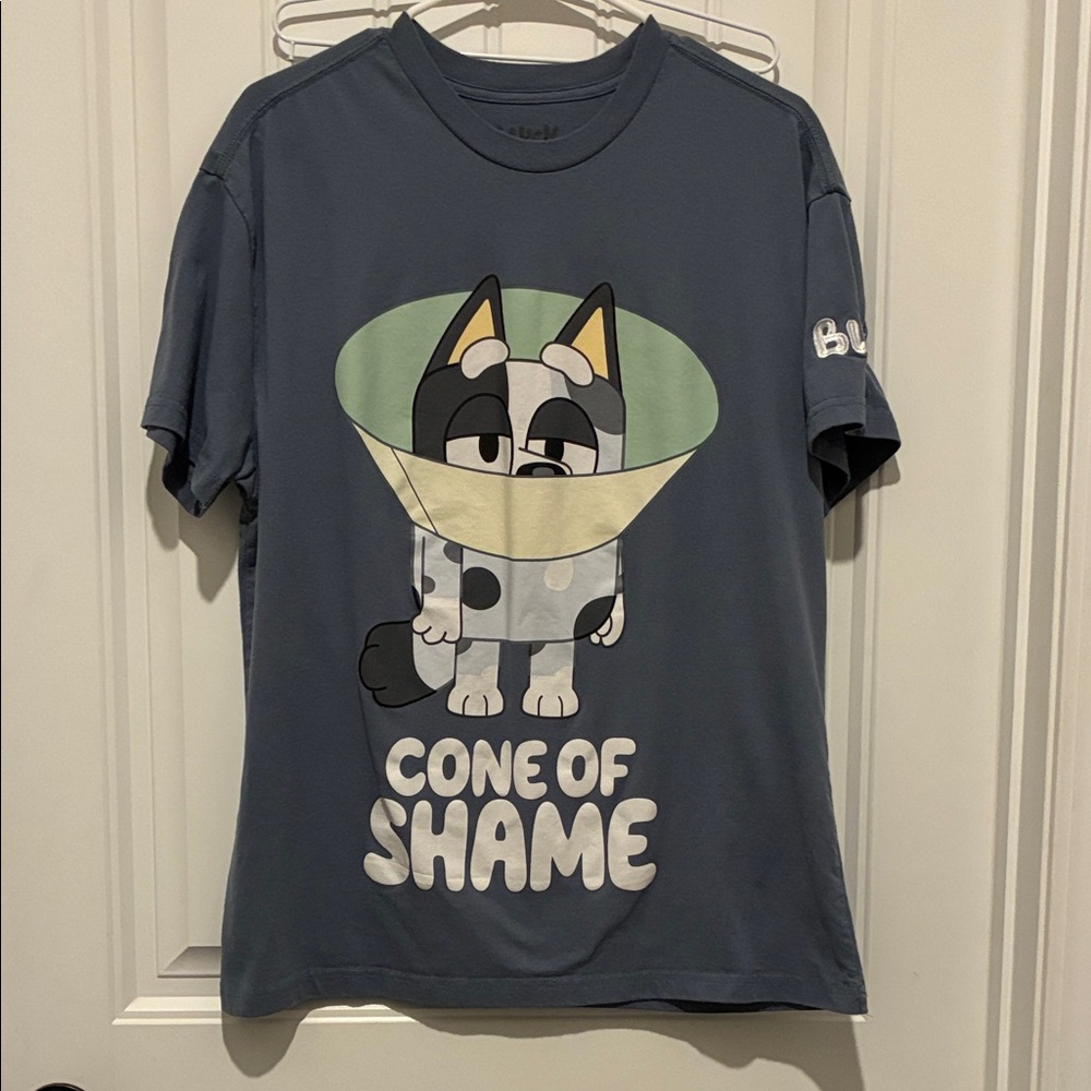 Bluey Cone Of Shame Graphic Large T-Shirt